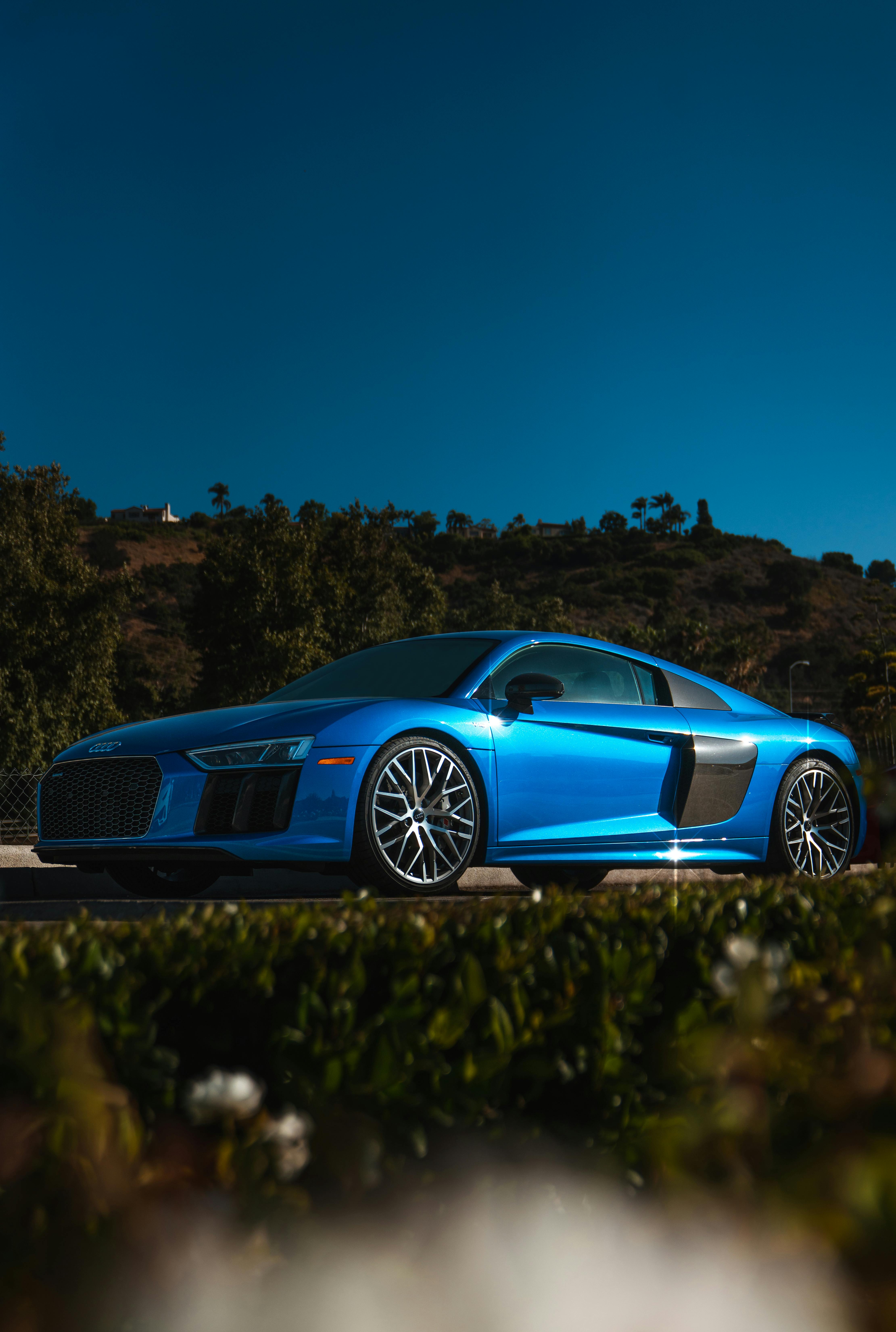 Front view of the Audi R8